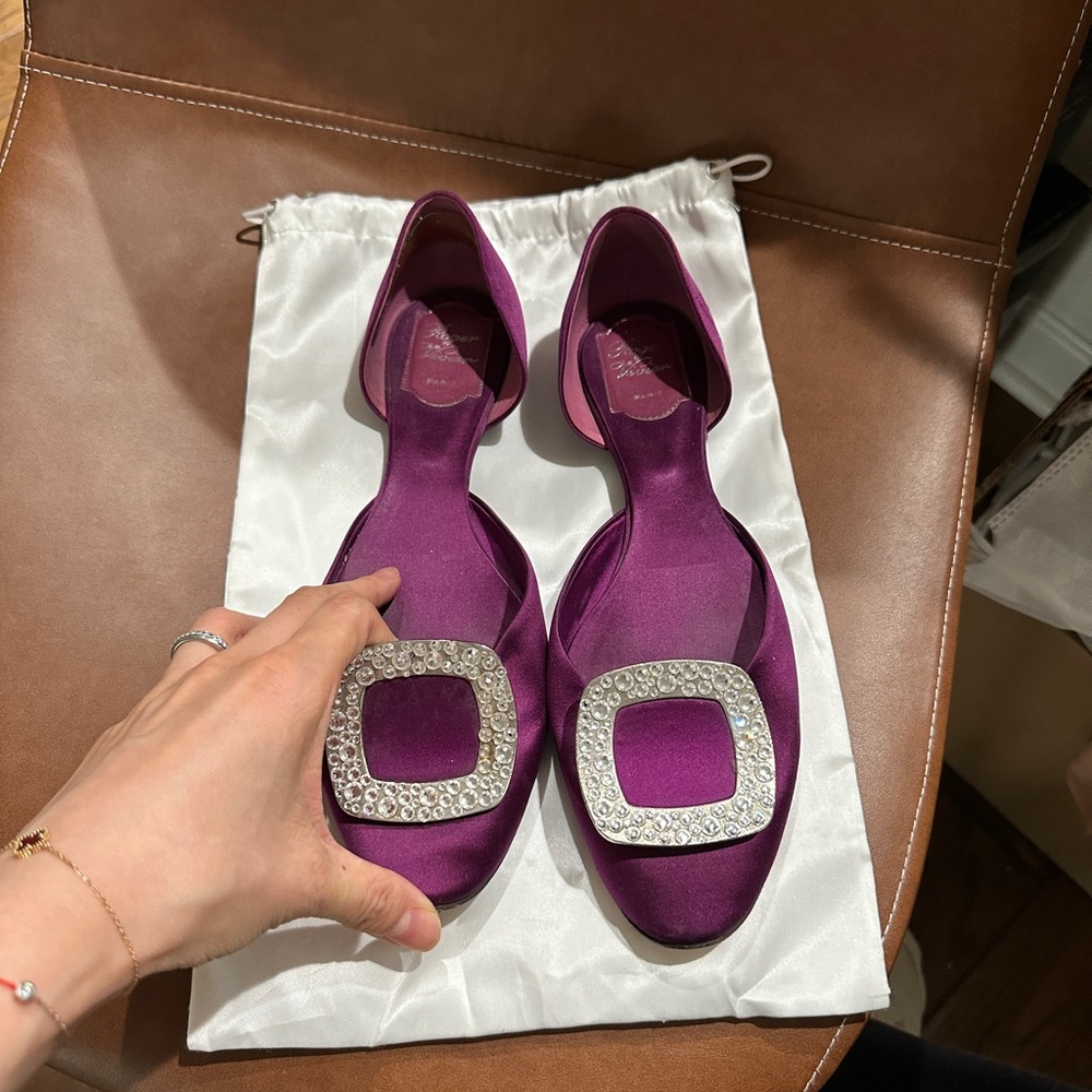 Purple silk roger vivier flat
